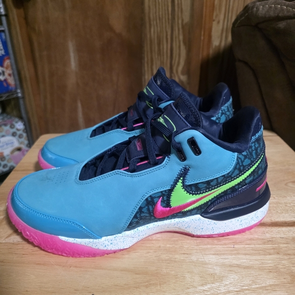 Nike Zoom LEBRON NXXT GEN AMPD - Picture 3 of 8